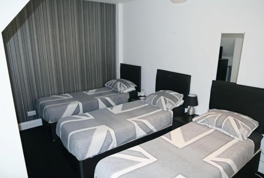 Hen & Stag Retreat Weekend Stay Sleeps 10 To 30 Thetford Zewnętrze zdjęcie