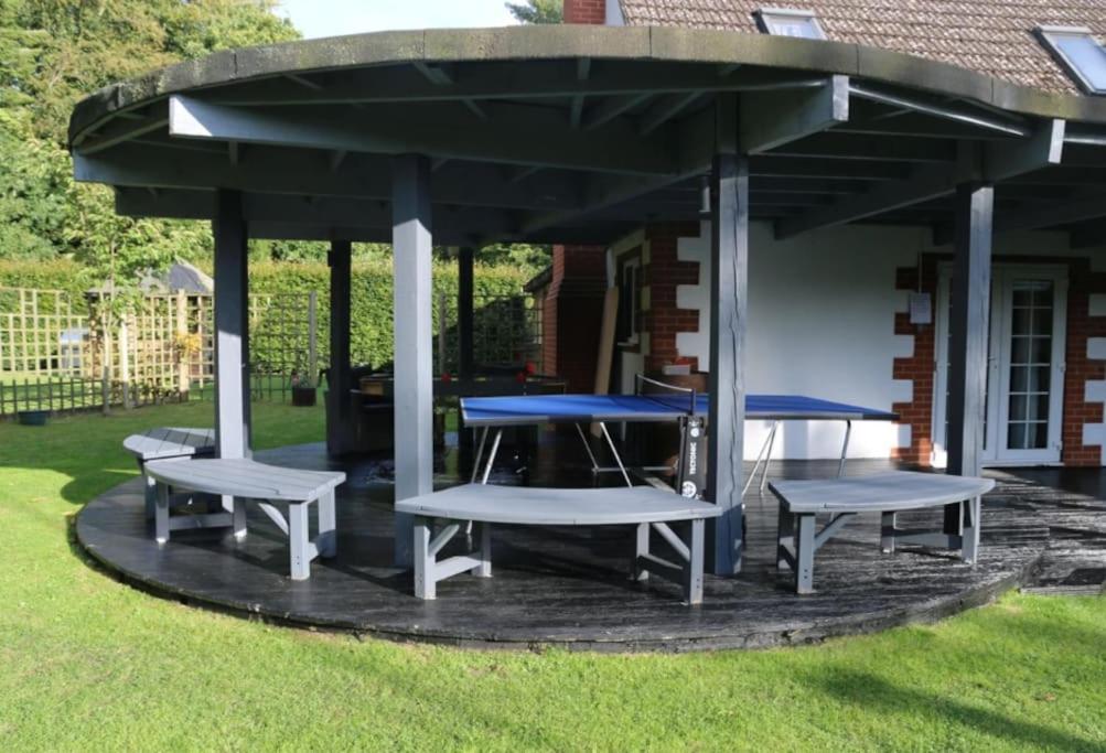 Hen & Stag Retreat Weekend Stay Sleeps 10 To 30 Thetford Zewnętrze zdjęcie